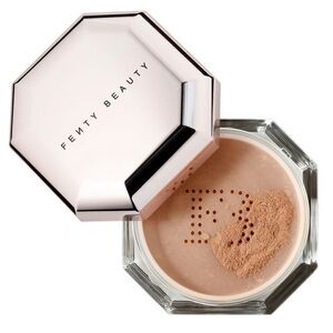 FENTY BEAUTY BY RIHANNA- Pro Filt'r Instant Retouch Setting Powder- banana